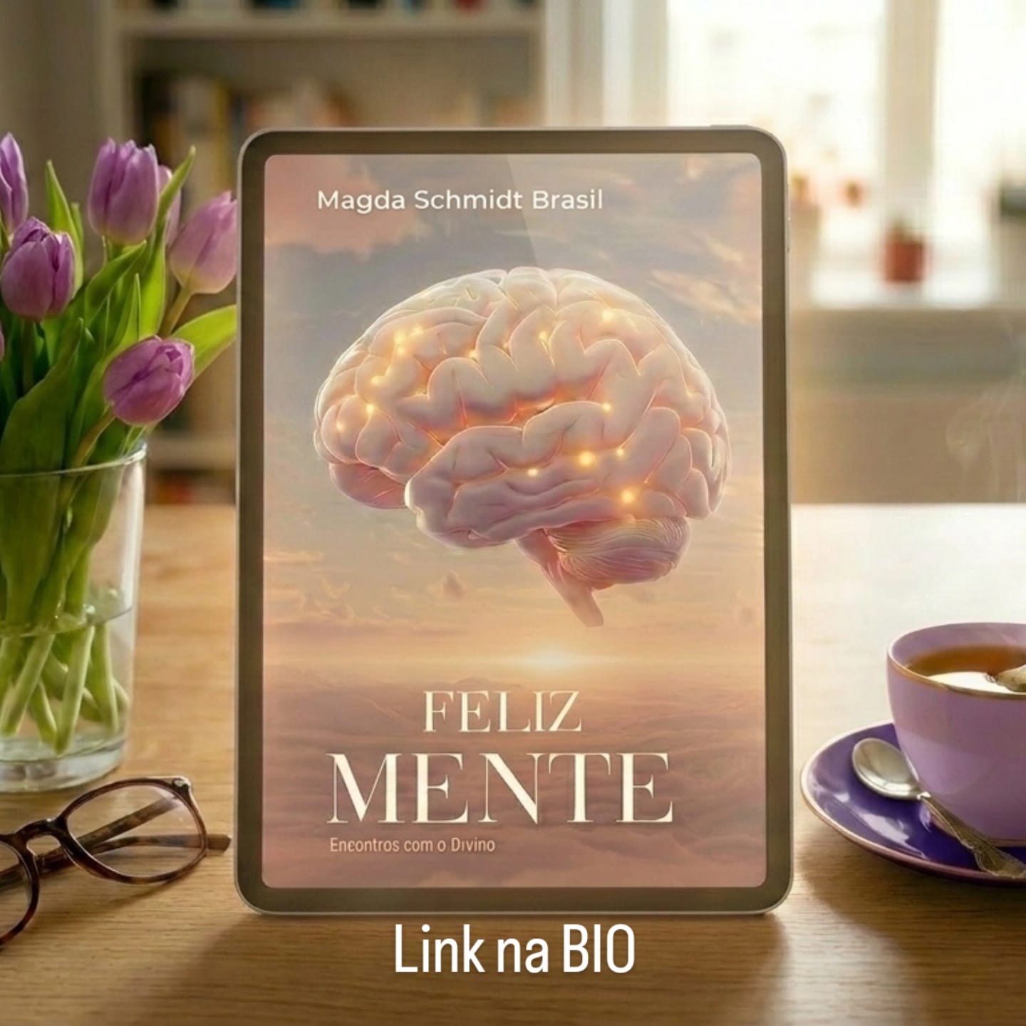 Capa digital do e-book FelizMENTE em tablet